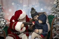 ChristmasOnMainSt121325_9784